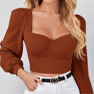 Puff shoulder top